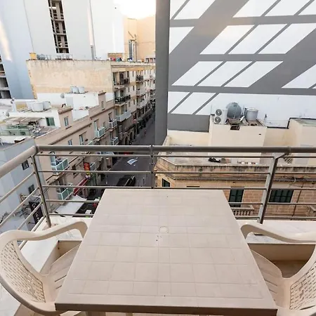Appartement Spacious Pv Apt Close To Clubs & Schools With Wifi By 360 Estates *