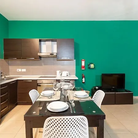 Spacious Pv Apt Close To Clubs & Schools With Wifi By 360 Estates *
