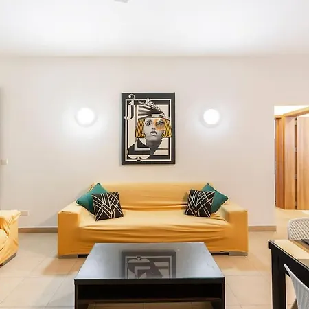 Spacious Pv Apt Close To Clubs & Schools With Wifi By 360 Estates San Julián