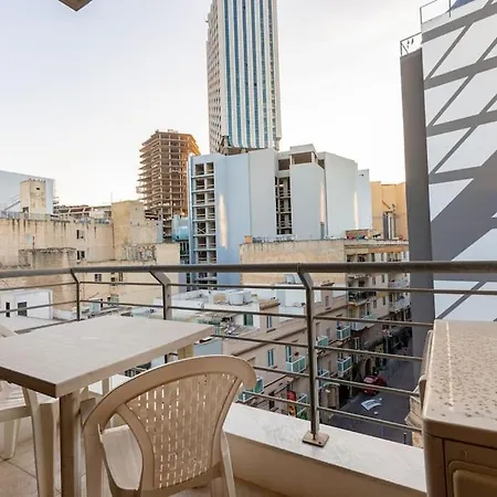 Spacious Pv Apt Close To Clubs & Schools With Wifi By 360 Estates Apartamento